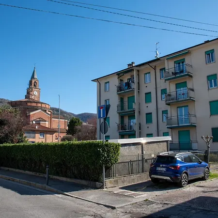 Tina's View Apartman Como