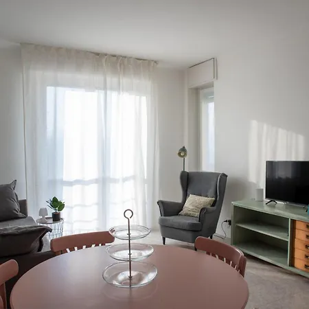 Tina's View Apartman Como